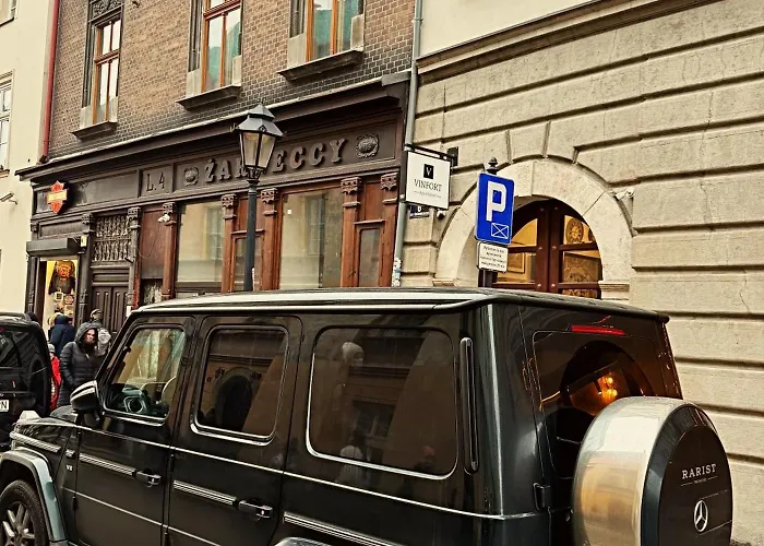 アパートホテル The Heritage House Main Square Self Check-in