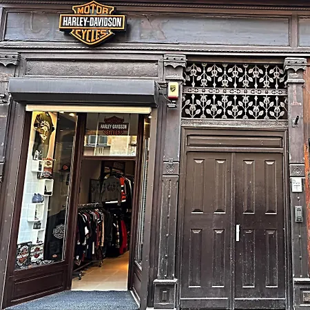 The Heritage House Main Square Self Check-in