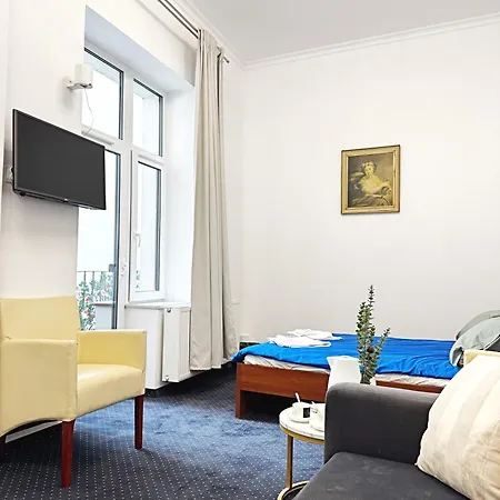 מלון דירות The Heritage House Main Square Self Check-in 3*