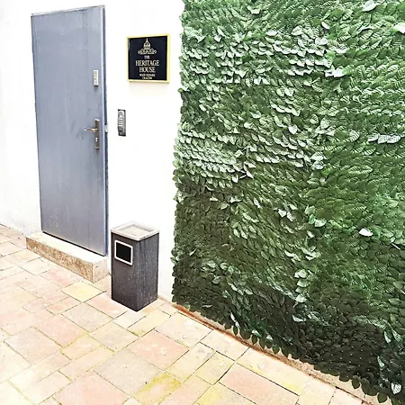 מלון דירות The Heritage House Main Square Self Check-in