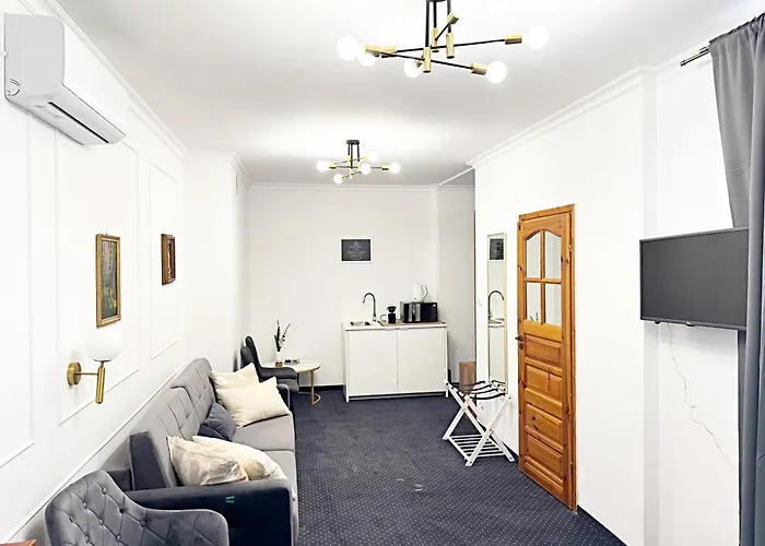 The Heritage House Main Square Self Check-in